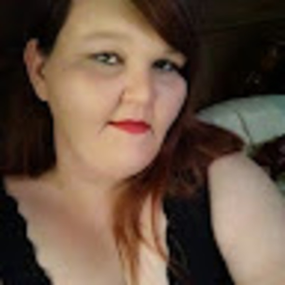 Meet your Posher, Laila - Picture 1 of 1